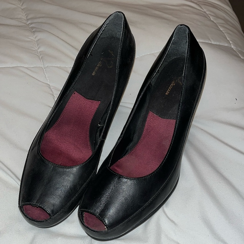 Peep toe heel by Aerosoles